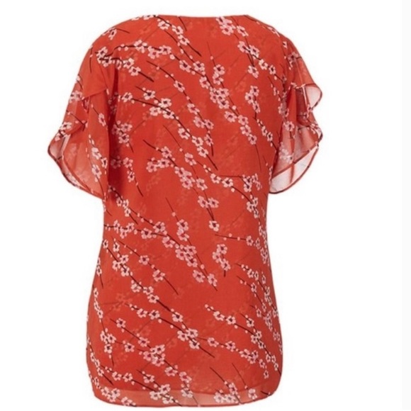 🎃 CAbi Tulip Sleeve Orange Blouse with Cherry Blossom Print Medium - Picture 5 of 15